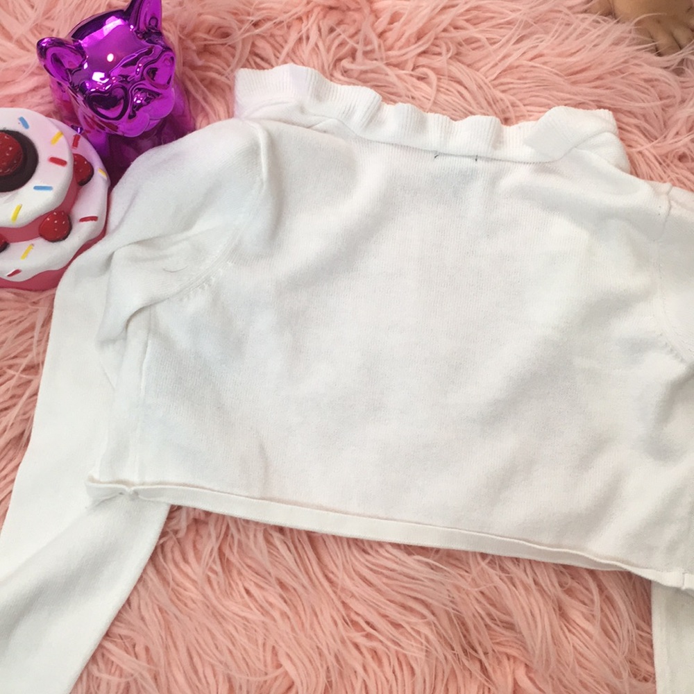 ๐ Girls Ruffle Collar White Mini Sweater - Picture 5 of 6